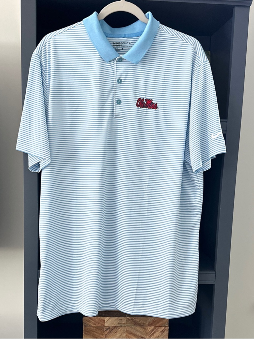 Nike golf Ole Miss Embroidered performance mens XL Polo